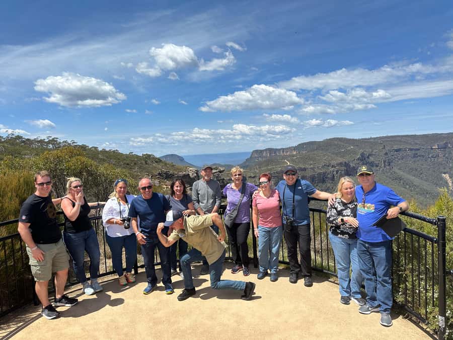 #1 Blue Mountains Tour Scenic World Waterfalls Wildlife Park - From hotel pick-up to first viewpoints, this tour starts early on purpose