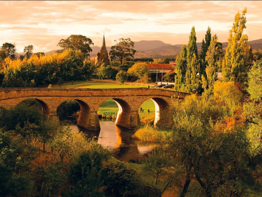 2 Days of Tasmania's Best - Logistics That Keep the Trip Comfortable (Pickup, Timing, Weather)