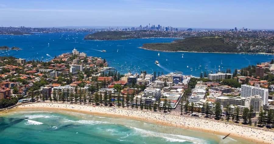 30-minute Private Sydney Harbour Helicopter Tour for 2 - Route highlights: Coogee to Curl Curl from the sky