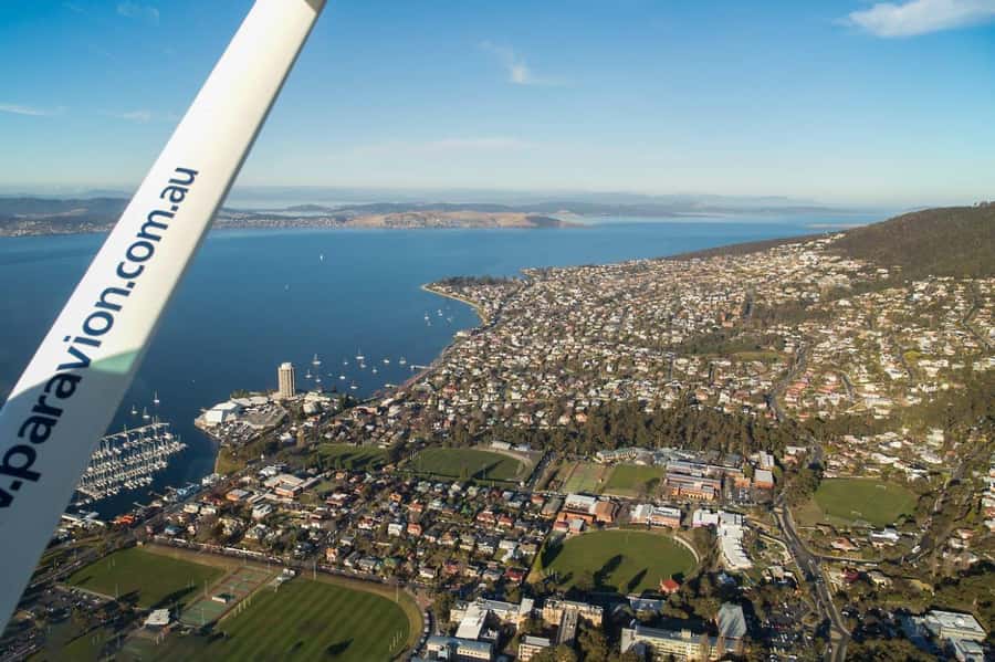 30 Minute Scenic Hobart Plane Flight - Pilot Commentary in English, and Why It Matters