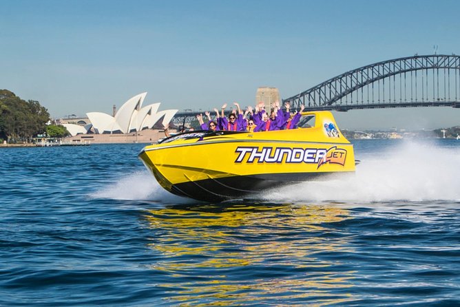 30-Minute Sydney Harbour Jet Boat Ride on Thunder Twist - Thunder Jet Boat Crew, Safety Briefing, and Staying in Control