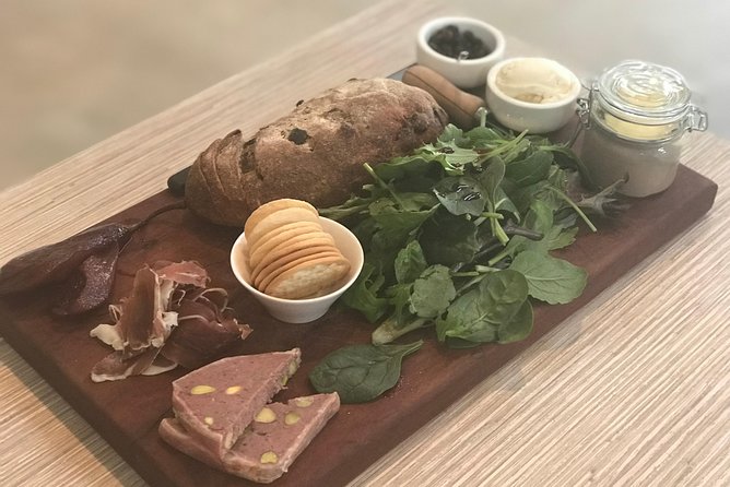 8-13 People Personal Tours - The best part: learning something while you taste