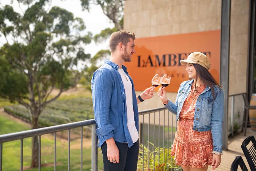 Adelaide: Barossa and Adelaide Hills Tour with Lunch - Mengler Hill Lookout and Barossa Sculpture Park: quick photos, big payoff