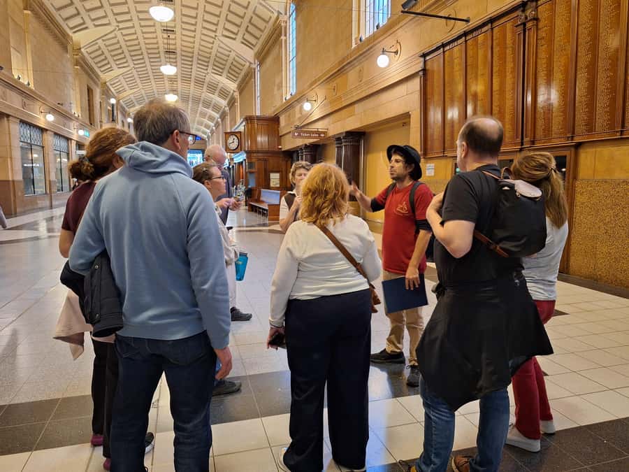 Adelaide: Guided Ultimate Walking Tour with Drink and Snack - Key things that make this Adelaide tour worth your time