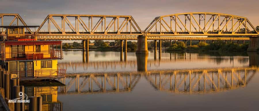 Adelaide Hills Tour with River Murray 3 Hour Lunch Cruise. - Two different moods in one full day