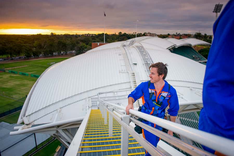 Adelaide: Rooftop Climbing Experience of the Adelaide Oval - Meeting point, parking, and how to arrive without stress