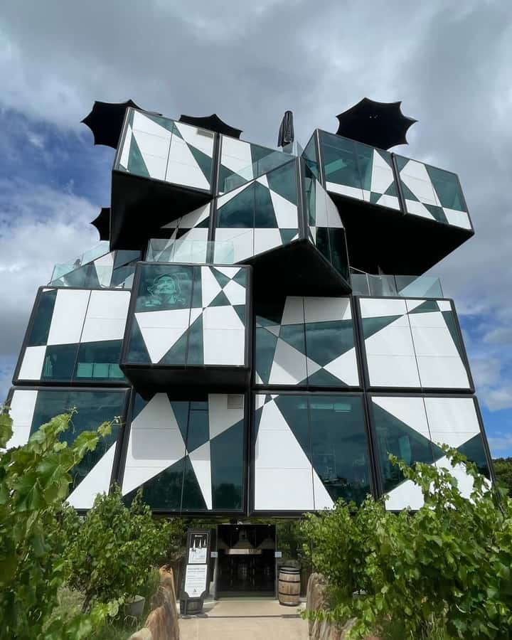 Adelaide: South Australia Guided Full-Day Highlights Tour - Mount Lofty Summit stop: quick walk, big Adelaide views