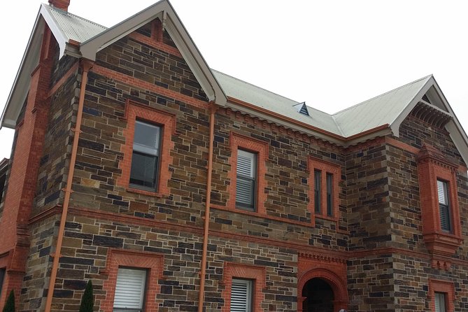 Adelaide Walking Tour: Grand Mansions and Sub-Divisions - Lion Hotel, St Mary’s Catholic Church, and Mary Mackillop’s presence