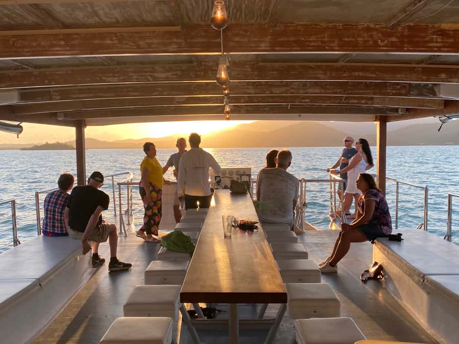 Airlie Beach: 2-Hour Sunset Cruise with Sparkling Wine - Who This Airlie Sunset Cruise Fits Best