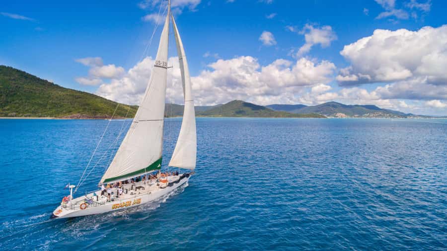Airlie Beach: 2-Night Whitsundays Sailing Trip with Meals - Coral Sea Marina to open water: the part that sets the tone