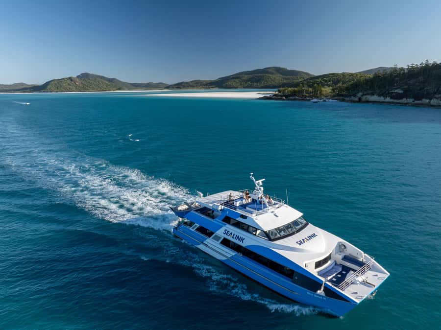Airlie Beach: Hill Inlet Lookout and Whitehaven Beach Cruise - Weather, tides, and walking notes you should plan for