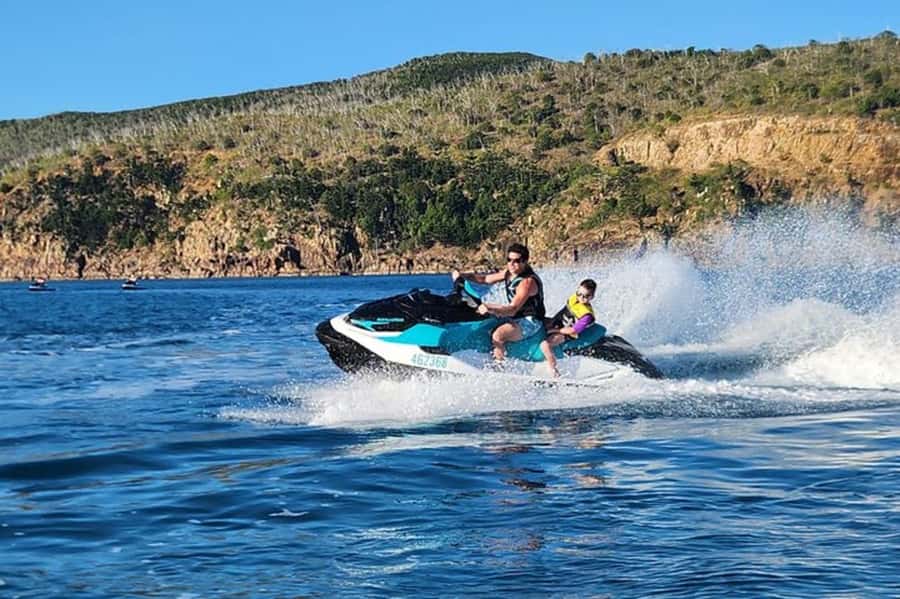 Airlie Beach Jet Ski Tours - The guided jet ski ride: flexible pace along the Whitsunday coastline