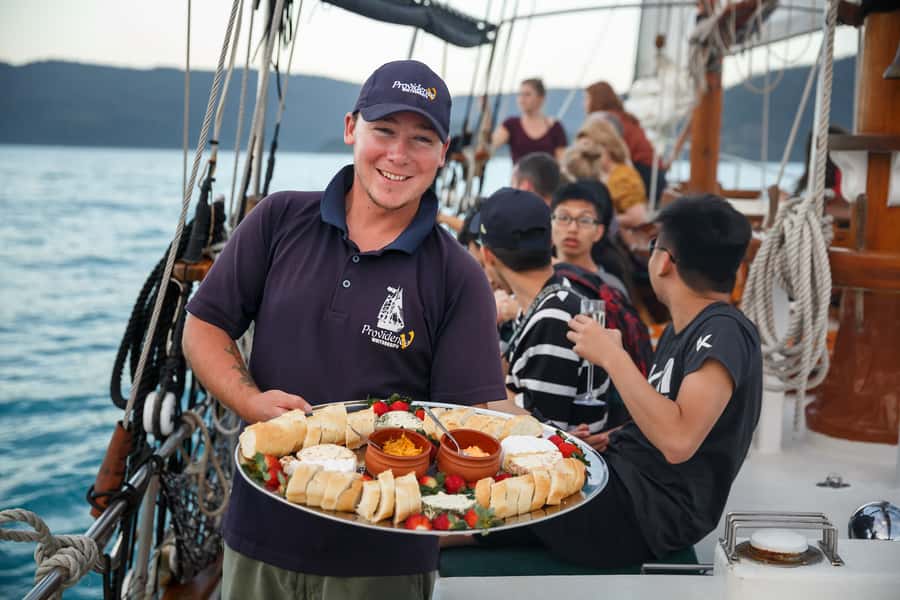 Airlie Beach: Providence Whitehaven Day Sail with Snorkeling - Getting on board: pickup rhythm and the 7:30am deadline