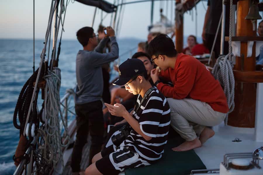 Airlie Beach: Providence Whitsundays Tallship Sunset Sail - Crew and Safety: What You Can Expect and How to Make It Easier