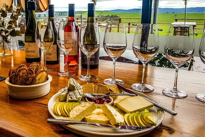 Amazing Yarra Valley Wine Tour + Chocolate, Farm Fresh, Gin - Start with Yarra Farm Fresh strawberries and seasonal fruit treats