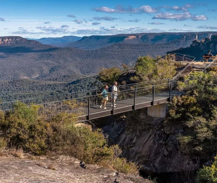 Blue Mountains Adventure: Wild Boar Rock & Cable Car - Echo Point Lookout and the Three Sisters, legend and a real walk