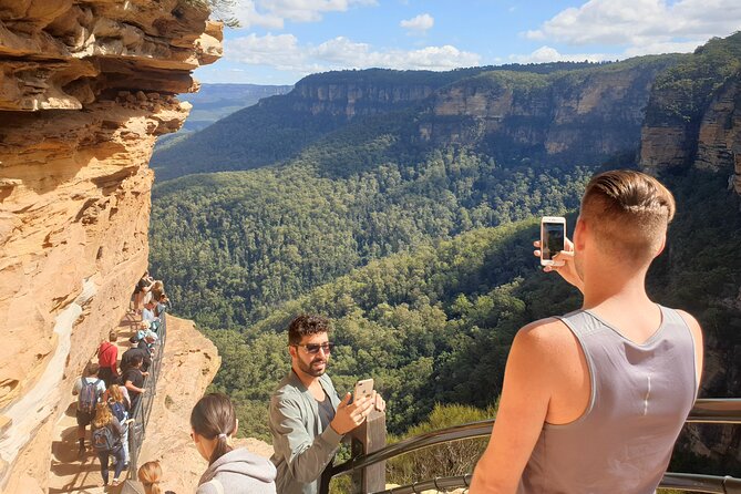 Blue Mountains Small Group Tour with Waterfall Walk & Fresh Lunch - Lunch and Aussie snacks: fuel that actually fits the day
