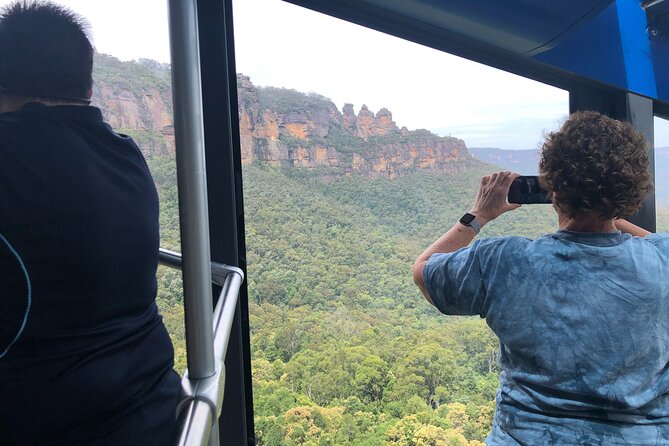 Blue Mountains: Three Sisters, Scenic World and Wildlife park - Lunch that you do not have to plan: one less decision