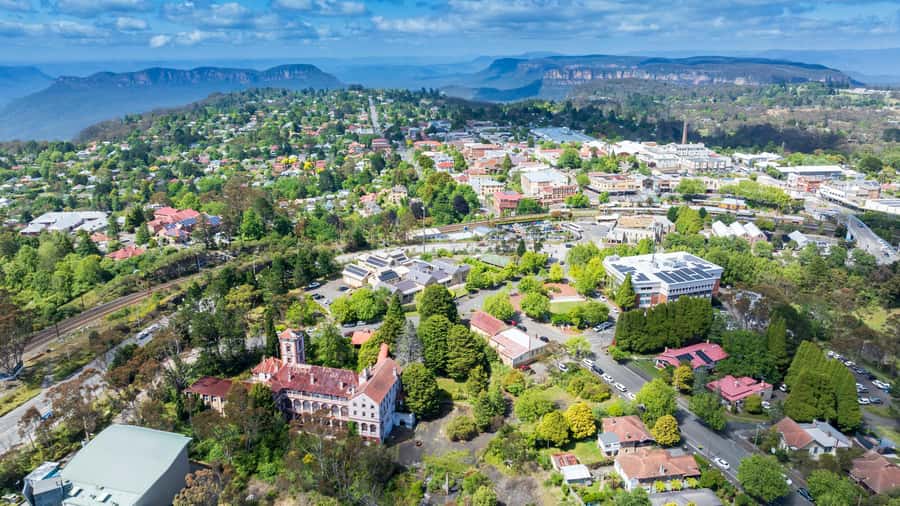 Blue Mountains Tour with Scenic World, Zoo&Bilingual Driver - Price and value: what $110 includes, and why it feels fair