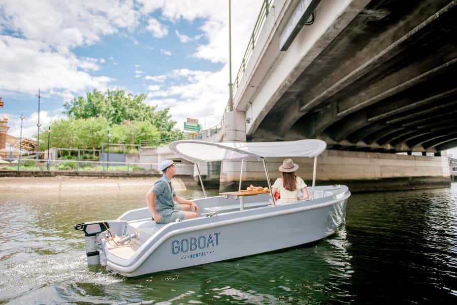Brisbane: Electric Picnic Boat Rental from Breakfast Creek - How the electric boat works, and why no licence is a big deal