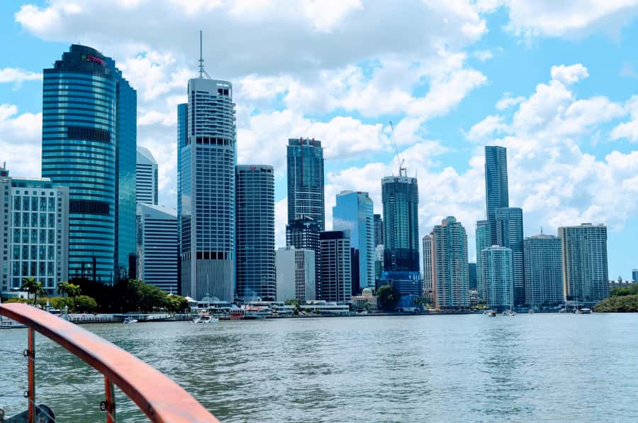Brisbane: Midday 1.5-Hour Sightseeing Cruise 12.30pm-2.00pm - Why a midday river cruise makes Brisbane easier to understand