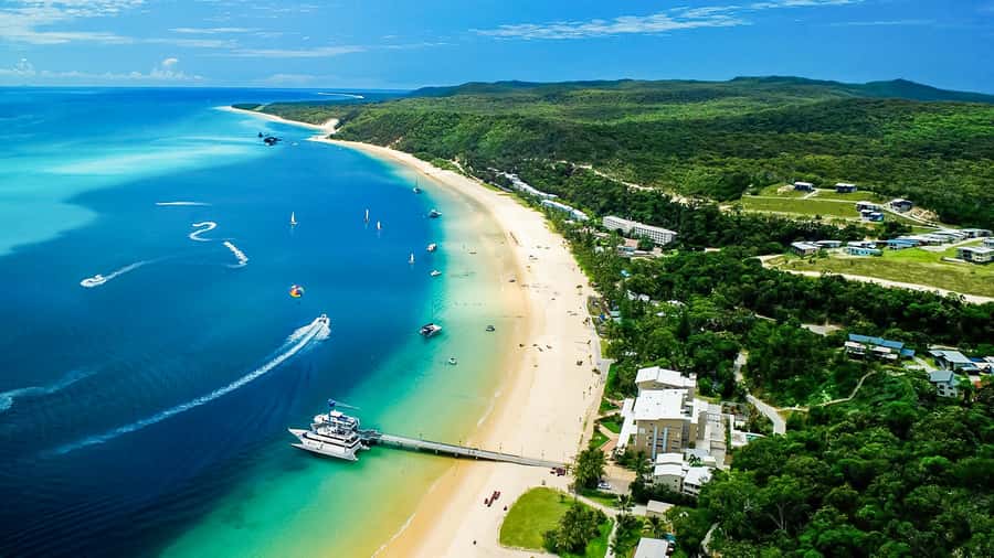 Brisbane: Moreton Island Return Ferry & Adventure Day Pass - From Brisbane to Moreton Island, the ferry sets the tone