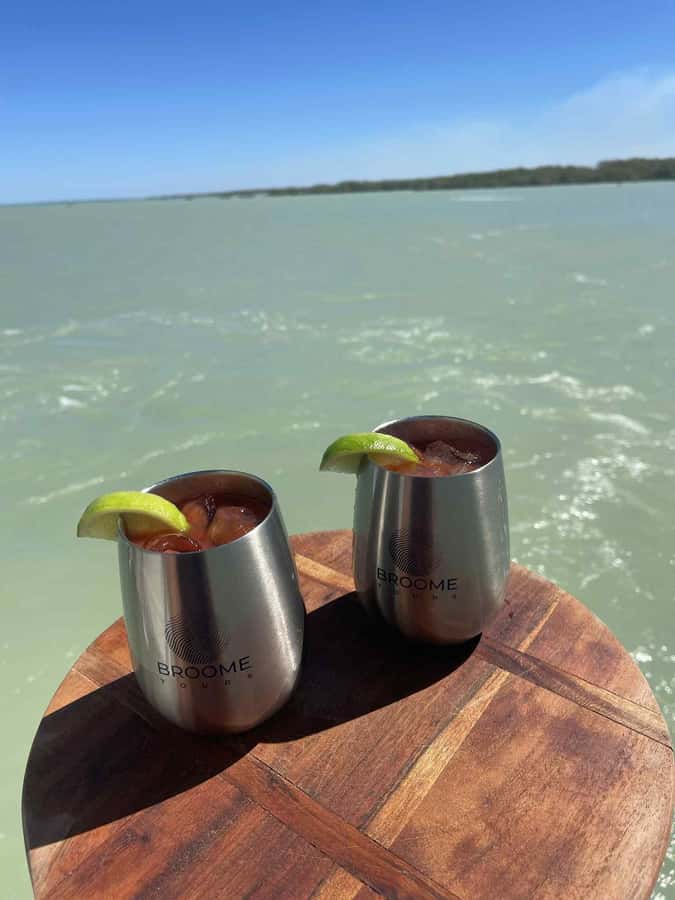 Broome Cruise & Catch: Mud Crab Adventure & Wildlife Cruise - Hands-on mud crab crabbing in mangrove creeks