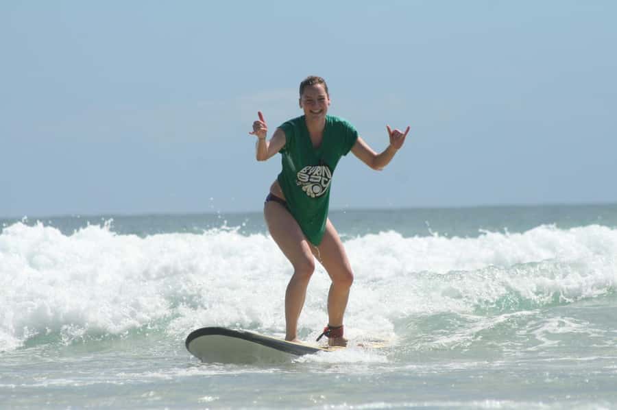 Byron Bay: Group Surf Lesson with Instructor - What 150 minutes on the beach and in the lineup really looks like