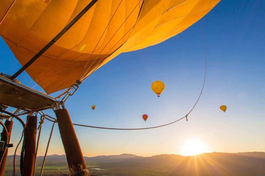 Cairns: Hot Air Balloon Flight with Transfers - Sunrise in the sky: Atherton Tablelands views plus coast hints