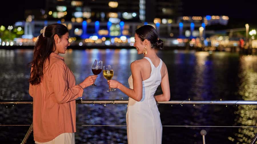 Cairns: Spirit of Cairns Dinner Cruise - Key things that make this Cairns dinner cruise worth your time