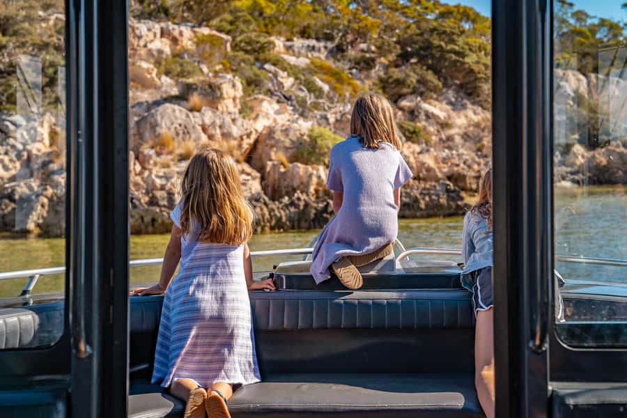 Coffin Bay: Short and Sweet Oyster Farm Tour - Onboard Drinks, Local Taste, and Why the Pairing Helps