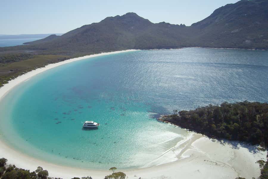 Coles Bay: Wineglass Bay Adults-Only Cruise with Lunch - Getting there: check-in time, meeting point, and what to bring