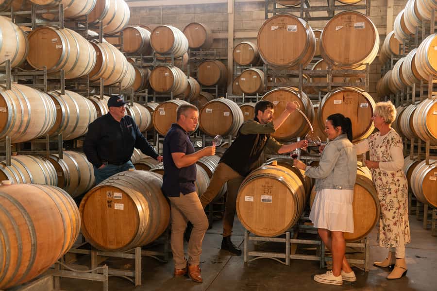 Coonawarra Highlights Wine Tour With Lunch - Pickup, small group size, and the pace you should expect