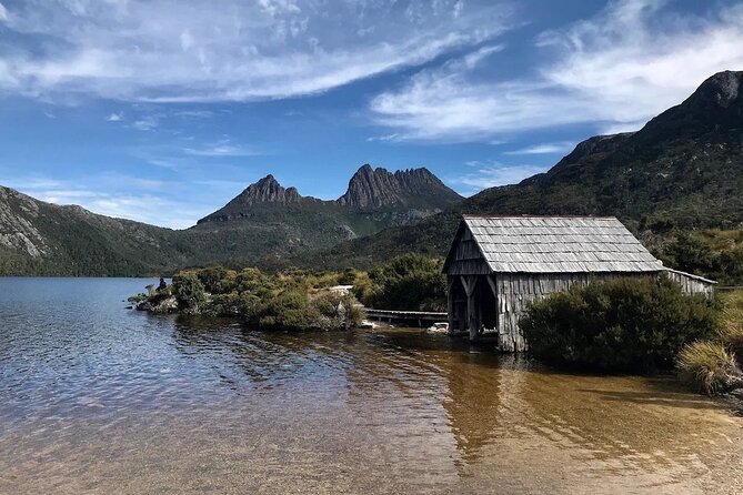Cradle Mountain Day Tour from Launceston Including Lunch - Sheffield stops that are more than just a break