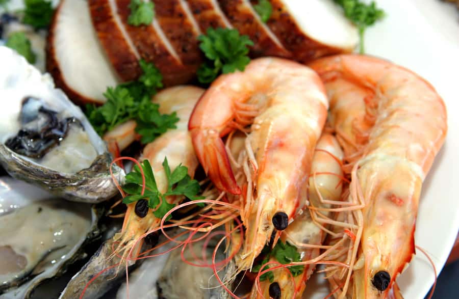 Darwin: Signature four course Sunset Dinner Cruise - Who should book this sunset dinner cruise, and who might skip it