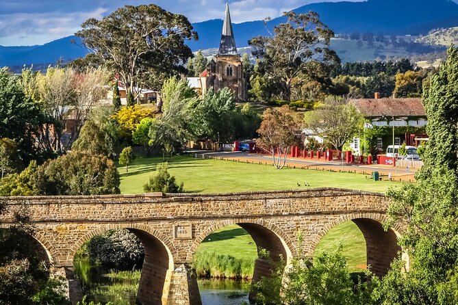 Day Tour in Mt. Field, Mt. Wellington, Bonorong Wildlife Sanctuary and Richmond - Derwent River Scenic Drive: The Counterbalance to Stops