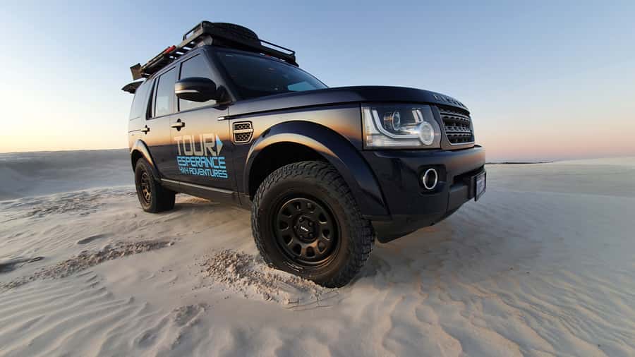 Esperance: Cape Le Grand National Park 4x4 Beach Adventure - Lucky Bay morning tea on white sand: the stop that’s actually worth getting up early for