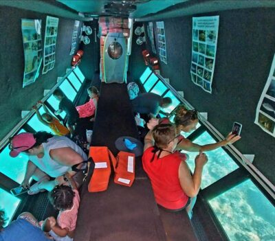 Exmouth: Ningaloo Semi-Submersible Glass Bottom Boat Tour