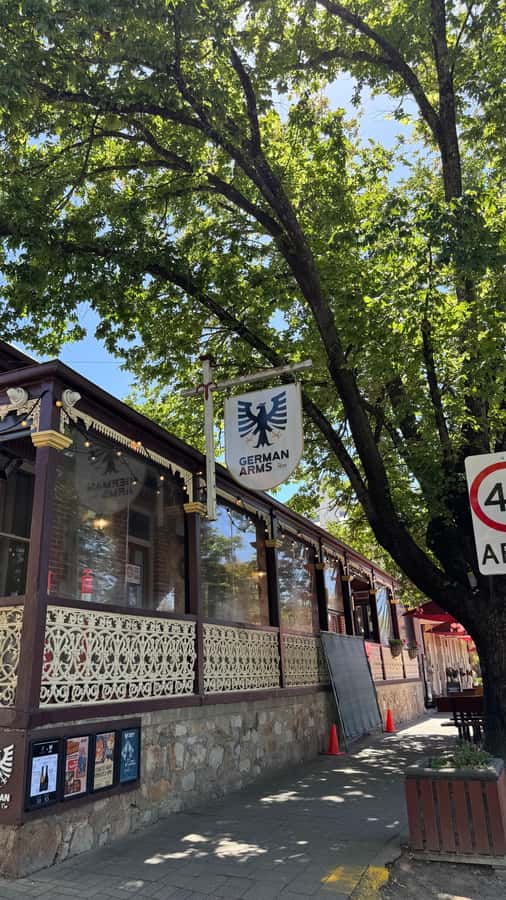 From Adelaide: Hahndorf and Barossa Day Tour with Lunch - Chocolate stop and the sweet timing trick