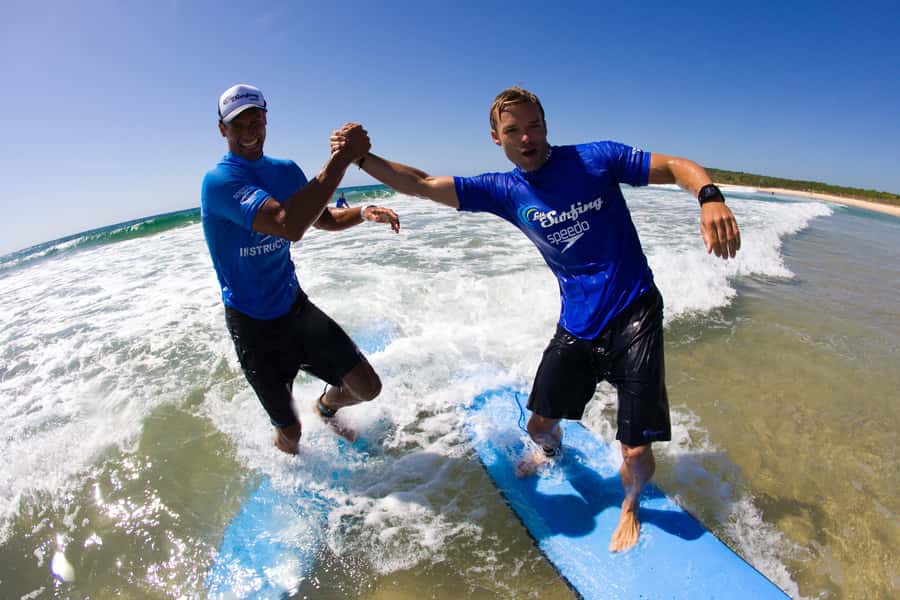 From Byron Bay: Learn to Surf Half-Day Tour - The 4-hour flow: about 2 hours in the water, plus lookouts and local stops