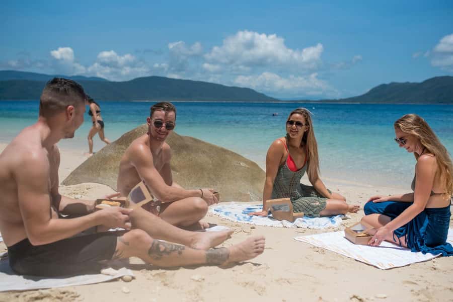 From Cairns: 2 Islands 1 day - Fitzroy & Green Islands - Green Island National Park: beach time plus optional lunch