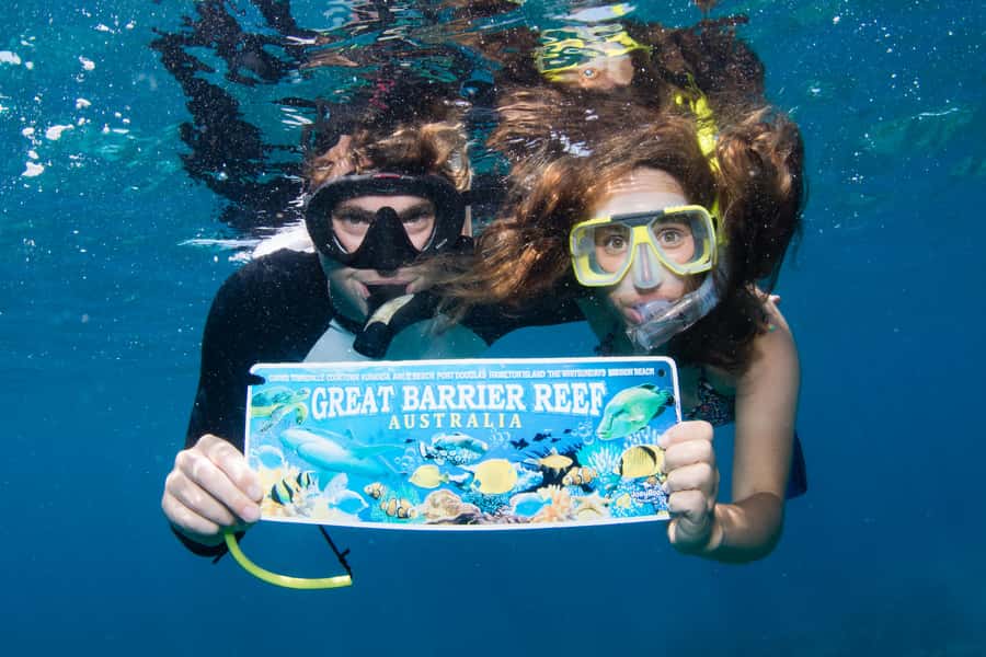 From Cairns: Great Barrier Reef Cruise by Premium Catamaran - Second Reef Stop: The Extra 1.5 Hours That Often Makes the Difference