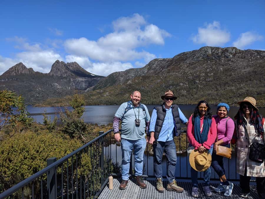 From Hobart: Active Day Trip to Cradle Mountain - Choosing your hike: Marion’s Lookout plus Ronny Creek, or the Dove Lake Circuit