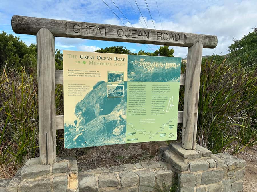 From Melbourne: 12 Apostles & Great Ocean Road Private Tour - Loch Ard Gorge, Rock Canyon, and The Razorback: when the scenery turns serious
