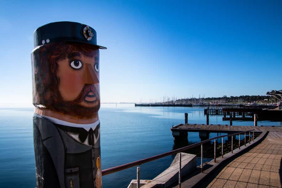 From Melbourne: Bay Sightseeing and Ferry Ride with Lunch - Point Lonsdale Lighthouse and the run up to the ferry