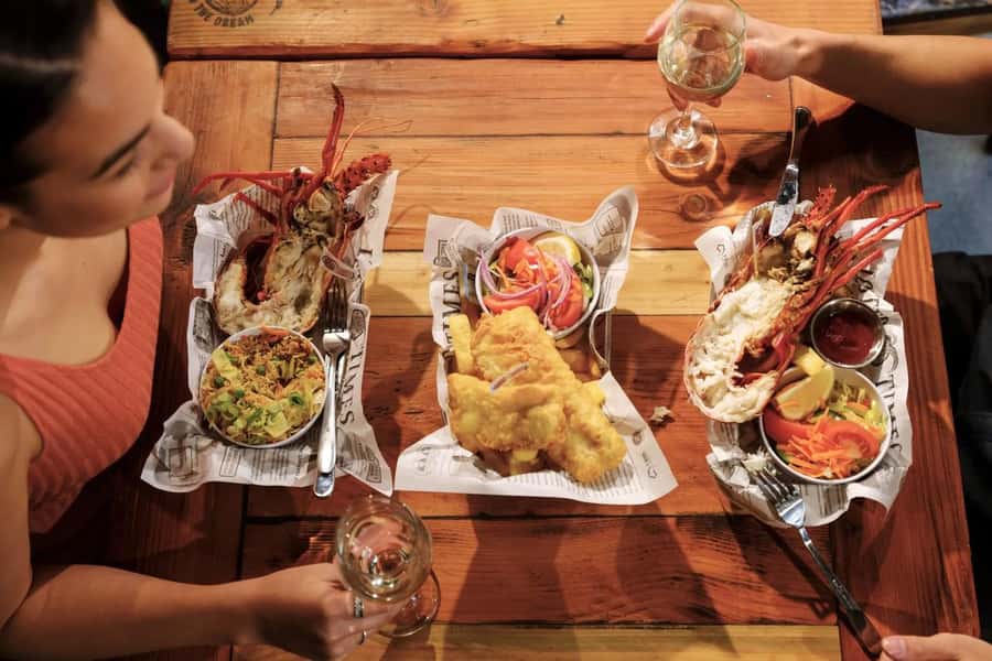 From Perth: Pinnacles Lobster Shack and Yanchep Day Trip - From Perth to Nambung, it’s a long day that stays fun