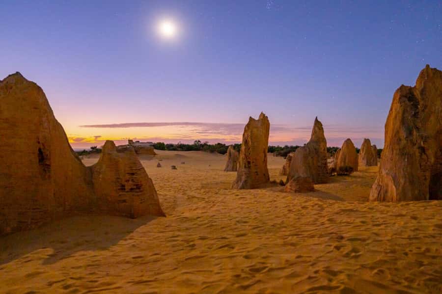 From Perth: Pinnacles Sunset and Stargazing Tour with Dinner - Telescope stargazing: what you can actually expect to see