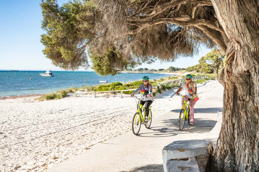 From Perth: Rottnest Island Full-Day Bike and Ferry Trip - Who this Rottnest bike and ferry trip suits best