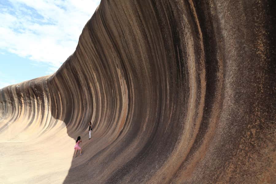 From Perth: Wave Rock, York and Aboriginal Cultural Tour - Wildflower Shoppe lunch, then a choice of museum-style stops