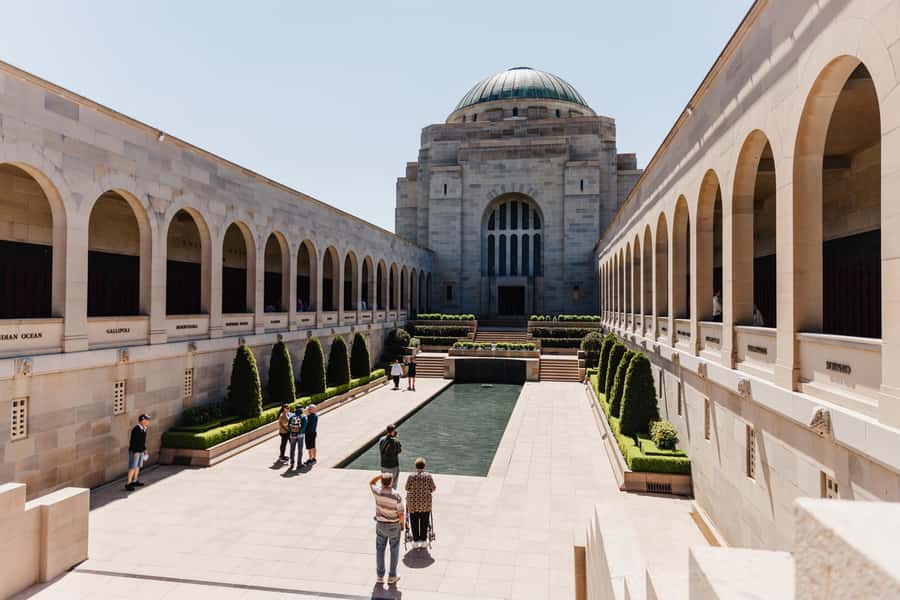 From Sydney: Full-Day Tour to Canberra - Timing, comfort, and what to pack for a 12-hour day
